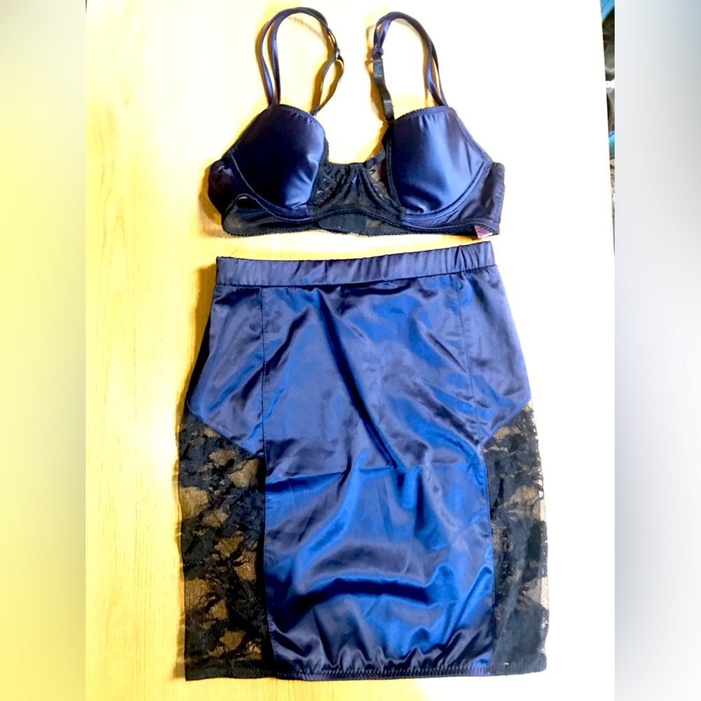Be wicked bra and skirt set